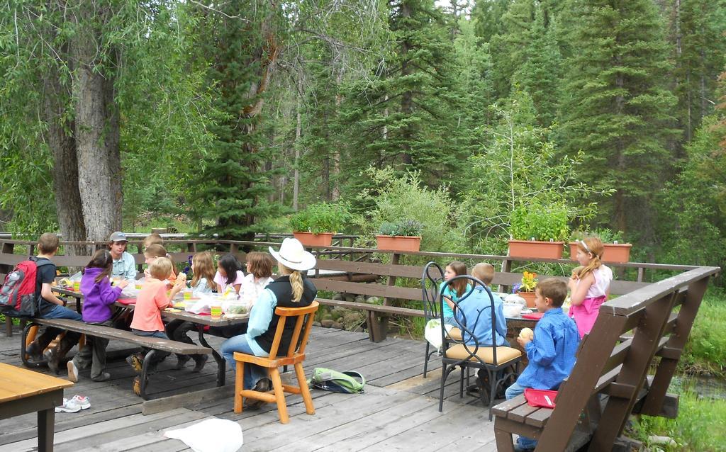 Tenmile Medicine Bow Lodge מראה חיצוני תמונה